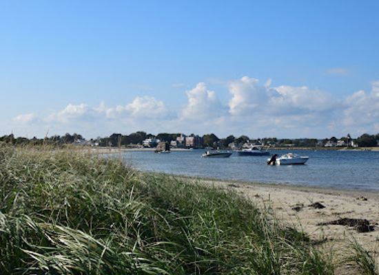 rhode-island/washington-county/attraction/avalonia-land-conservancy-sandy-point-nature-preserve