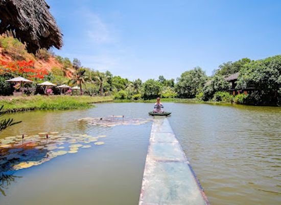 vietnam/mui-ne/attraction/vita-garden-mini-zoo