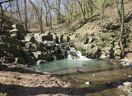 hungary/pilis-mountains/attraction/karpat-forras