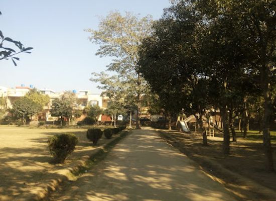 pakistan/lahore/johar-town/attraction/j3-park-johar-town