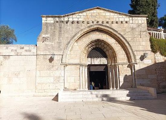 jordan/dead-sea/attraction/tomb-of-the-virgin