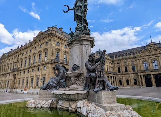 germany/franconia/attraction/franconia-fountain