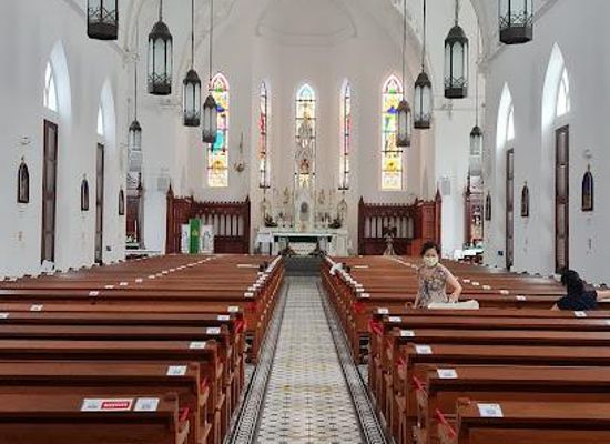 singapore/marina-bay/attraction/church-of-saints-peter-paul