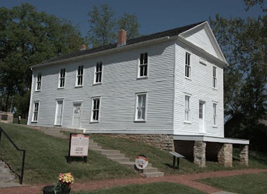 kansas/flint-hills/attraction/constitution-hall-state-historic-site