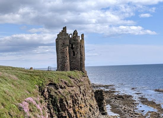 united-kingdom/sutherland/attraction/old-keiss-castle