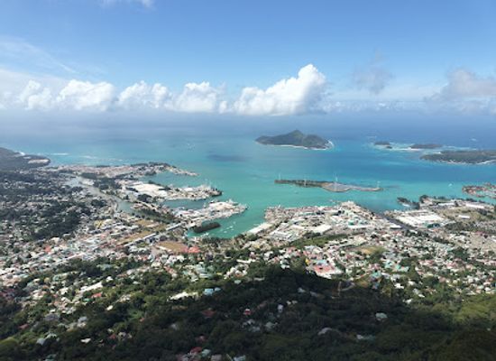 seychelles/ile-aux-vaches-marines/attraction/trois-feres-mountain