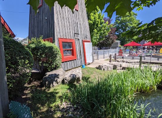 canada/southwestern-ontario/attraction/adventure-village