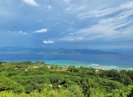 indonesia/gili-islands/attraction/hilltop-hiking-view-point