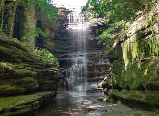 illinois/river-bend/attraction/matthiessen-state-park