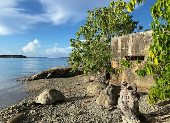 guam/umatac-bay/attraction/agana-hagatna-pillbox