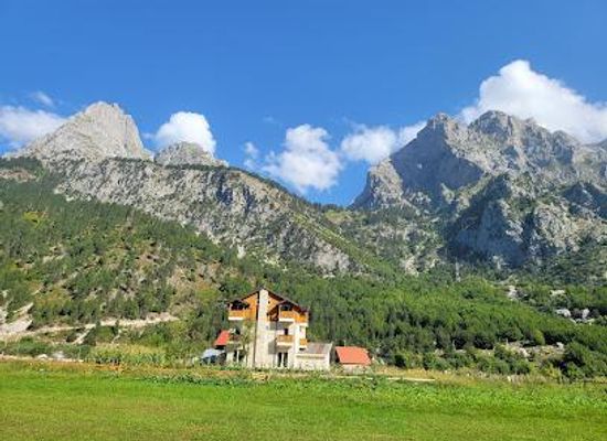 kosovo/peja/attraction/valbone