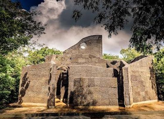 curacao/barber/attraction/cathedral-labyrinth-of-thorns