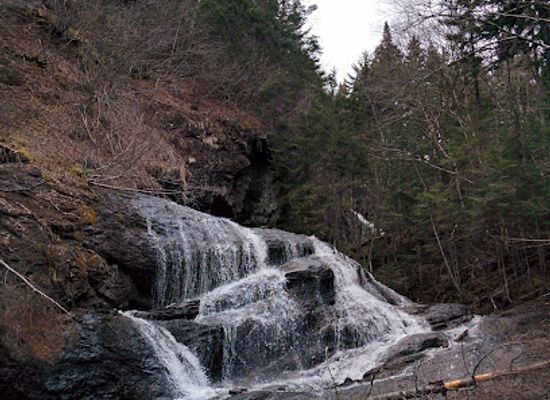 canada/annapolis-valley/attraction/pangburn-and-melvin-beach-and-cliffs-unesco-fundy-biosphere-reserve-amazing-place