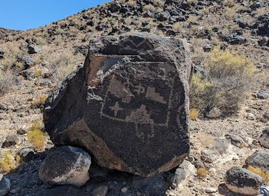 new-mexico/sandia-peak-tramway/attraction/petroglyph-national-monument