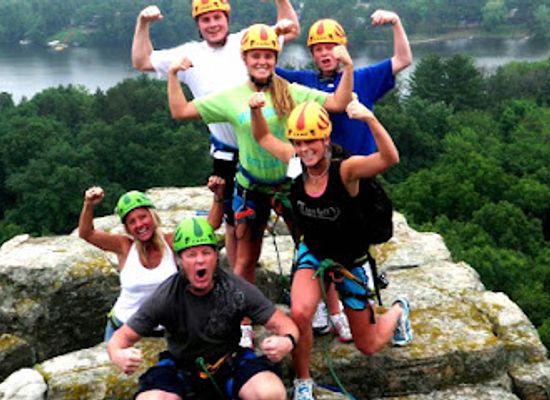 wisconsin/southeast-wisconsin/attraction/vertical-illusions-wisconsin-dells-zip-line-kayak-and-rock-climbing-center