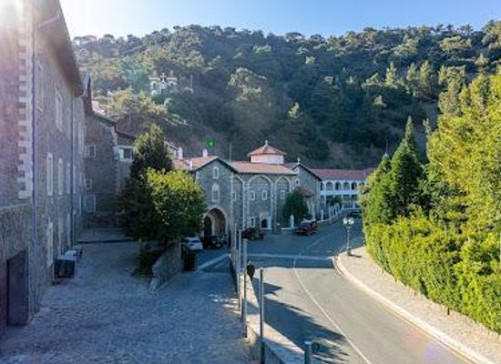 cyprus/pissouri/attraction/kykkos-monastery