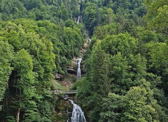 switzerland/murren/attraction/giessbach-waterfalls