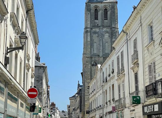 france/tours/vieux-tours/attraction/tour-de-l-horloge
