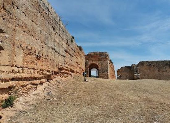 portugal/algarve/attraction/castle-of-paderne