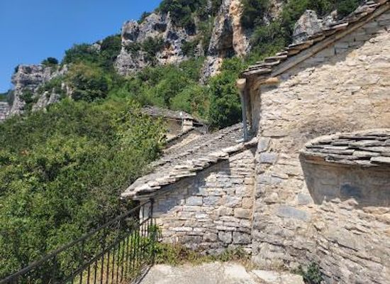 greece/epirus/attraction/holy-monastery-of-saint-paraskevi
