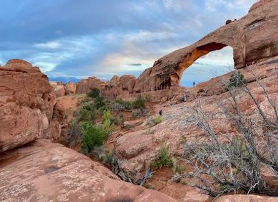 utah/arches-national-park/attraction/skyline-arch
