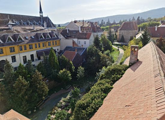 hungary/koszeg-mountains/attraction/hero-s-gate