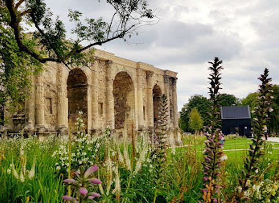 france/reims/les-hautes-promenades/attraction/la-porte-de-mars