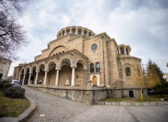 bulgaria/sofia-region/attraction/cathedral-of-saint-nedelya