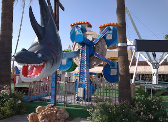 cyprus/makronissos-beach/attraction/dolfin-s-luna-park-ayia-napa-harbour