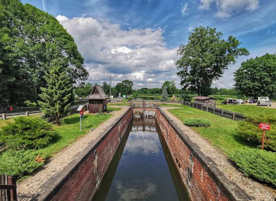 poland/podlachia/attraction/sluza-debowo