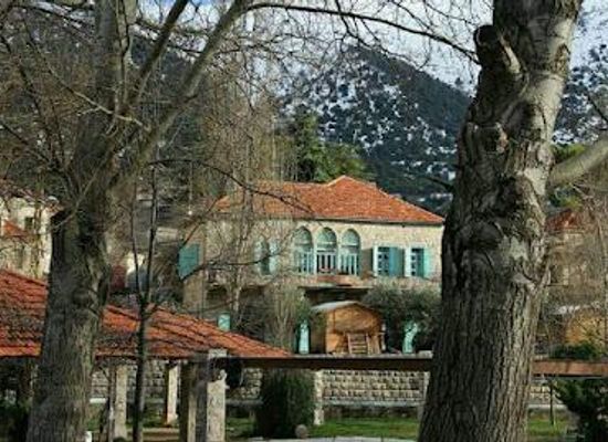 lebanon/chouf/attraction/maaser-el-chouf