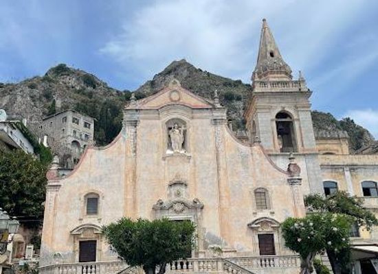 italy/taormina/attraction/chiesa-di-san-giuseppe