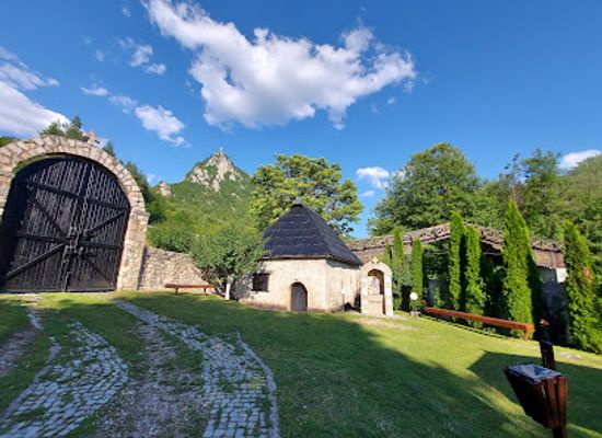 serbia/srem/attraction/mileseva-monastery