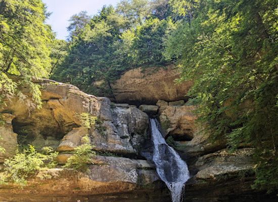 ohio/hocking-hills/attraction/cedar-falls