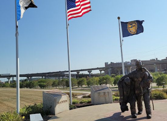 nebraska/central-nebraska/attraction/lewis-clark-landing-at-the-riverfront