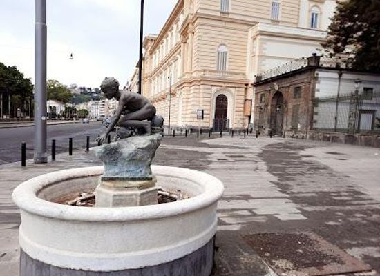 italy/naples/attraction/riviera-di-chiaia
