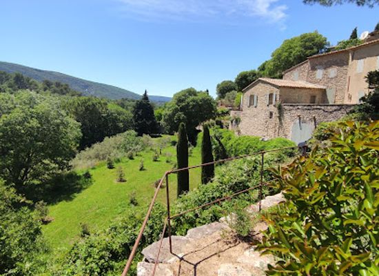 france/luberon/attraction/la-louve