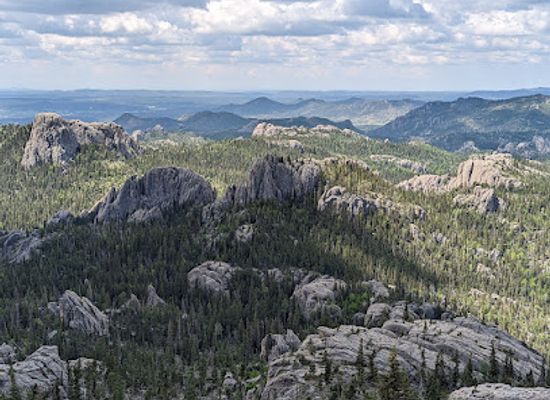 south-dakota/custer-state-park/attraction/black-elk-peak-trail
