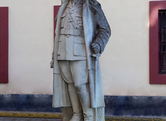 spain/cadiz/attraction/estatua-homenaje-a-carlos-iii