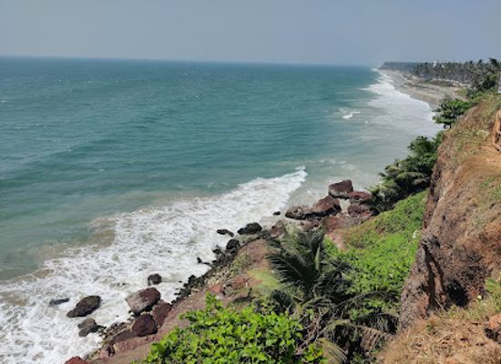 india/varkala/attraction/the-black-sand-beach-varkala