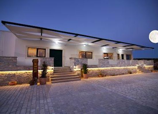 croatia/dalmatia/attraction/agricultural-cooperative-masvina-olive-and-wine