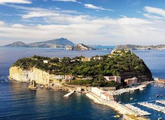 italy/campania/attraction/nisida