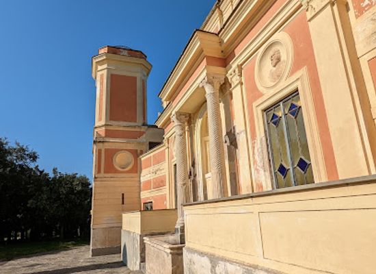 italy/herculaneum/attraction/villa-la-favorita