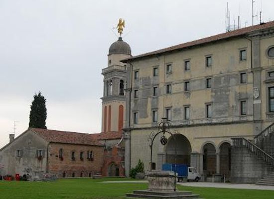 slovenia/nova-gorica/attraction/udine-castle