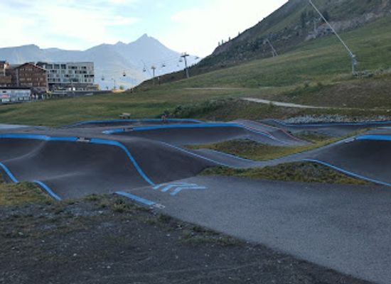 france/tignes/attraction/pumptrack-tignes-le-lac