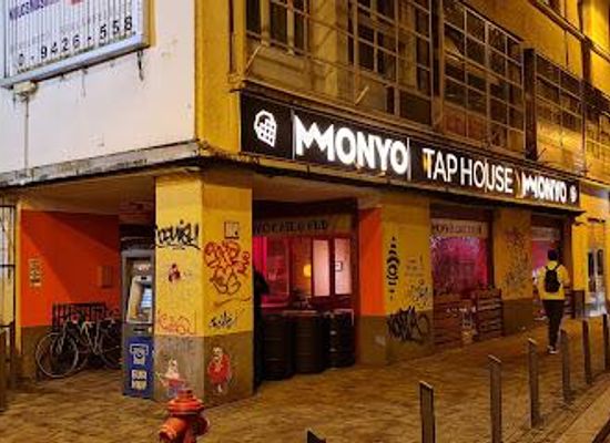 hungary/budapest/attraction/monyo-tap-house