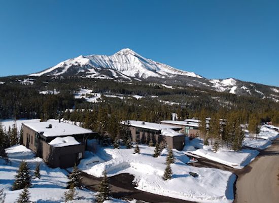 montana/big-sky-resort/attraction/spirit-of-the-north-sled-dog