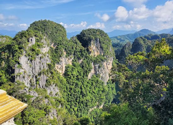 thailand/krabi/attraction/stairs-to-hilltop-pagoda