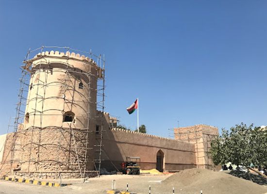 oman/ibri/attraction/as-suwayq-castle