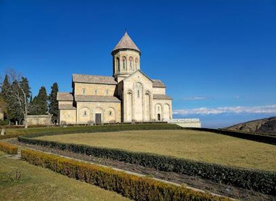 georgia/signagi/attraction/bodbe-s-st-nino-s-convent-cathedral